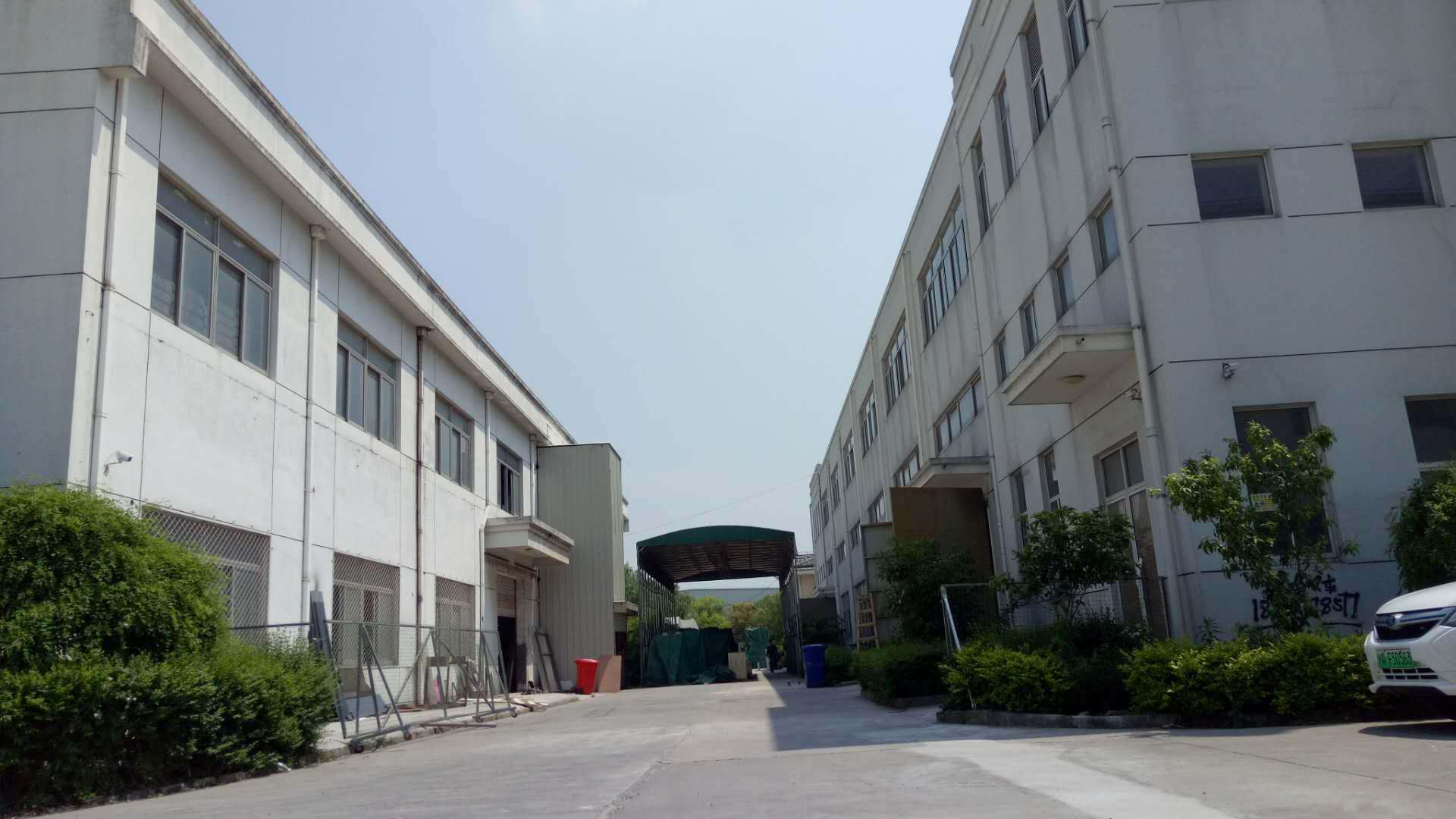 走进坚鼎